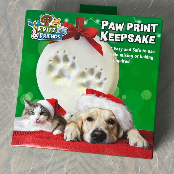 3/$20 💥 NIB Fritz & Friends Paw Print Keepsake Clay Pet Paw Mold Ornament Decor - Picture 2 of 4